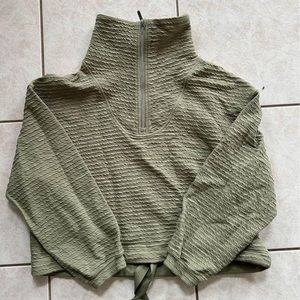 Lululemon sweater only worn once.